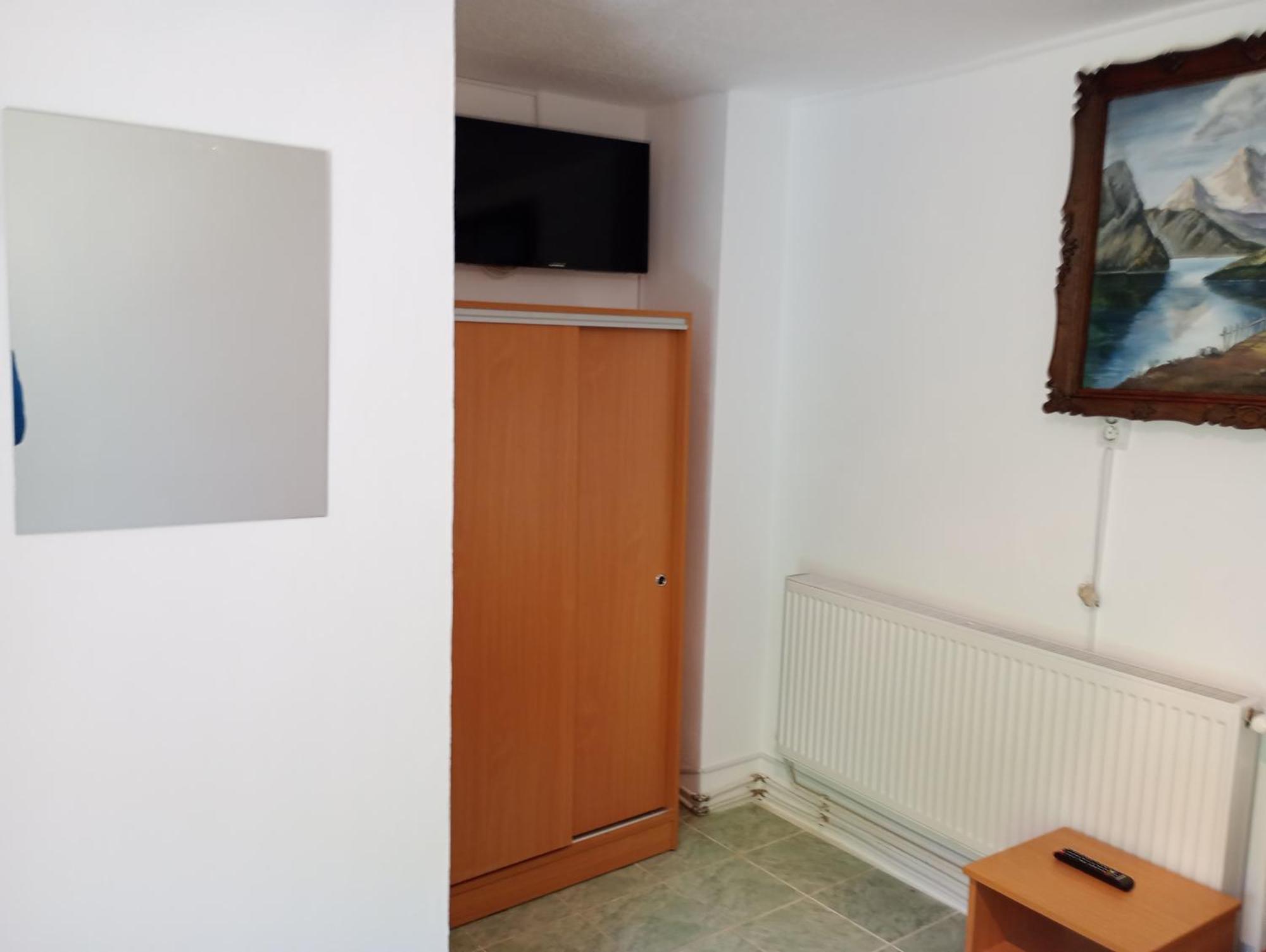 Pensiunea Irina 3 Zărneşti Zewnętrze zdjęcie