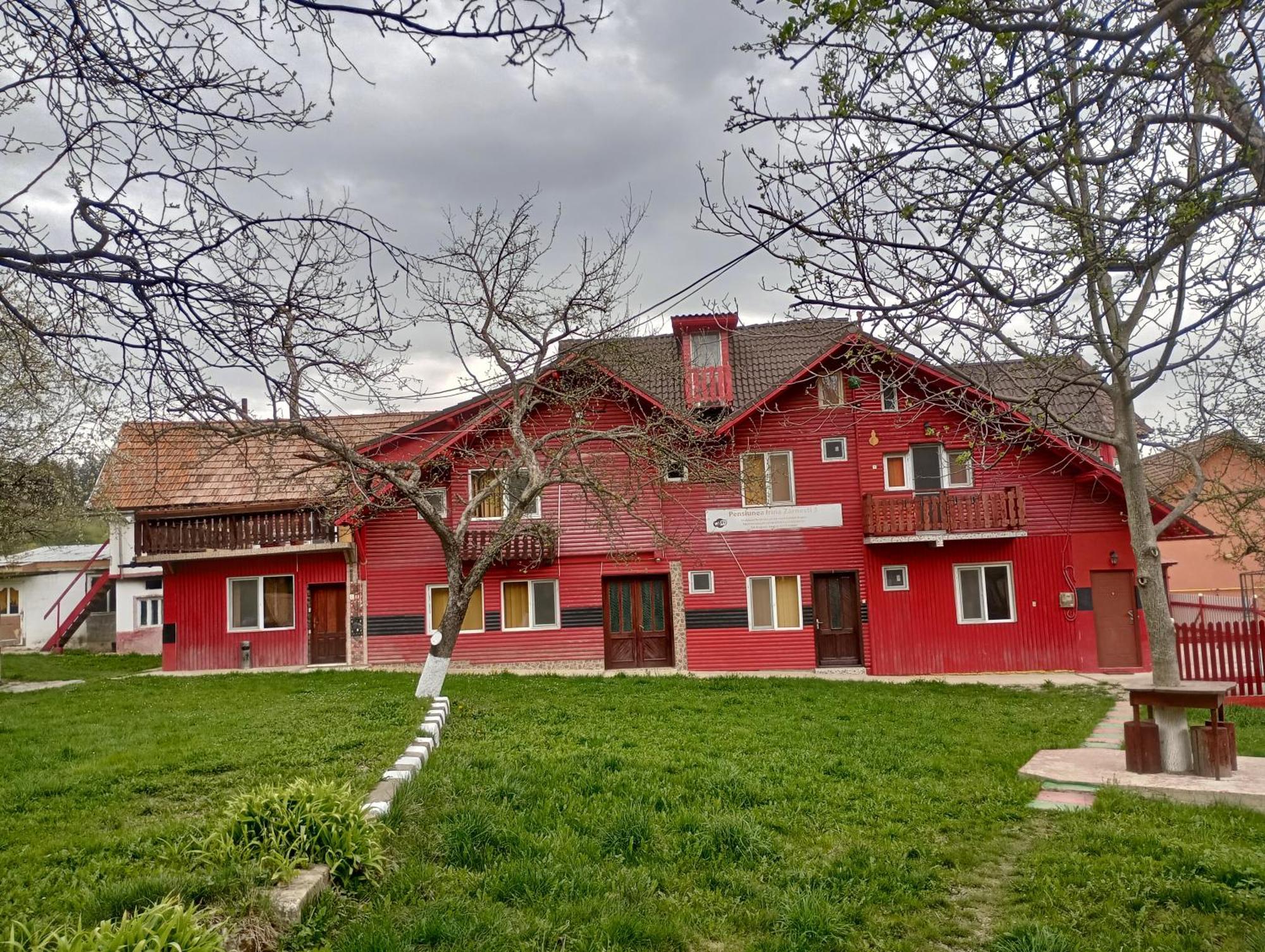 Pensiunea Irina 3 Zărneşti Zewnętrze zdjęcie